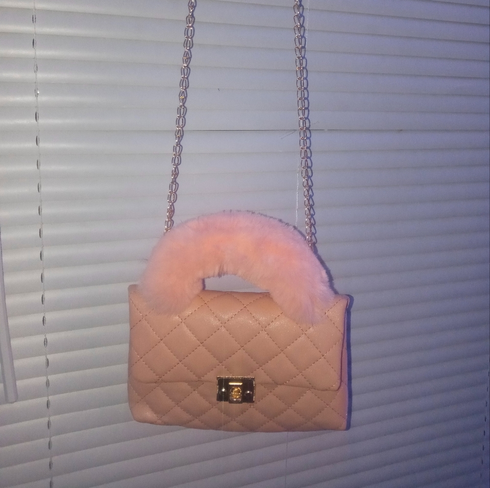 Quilted Turn-lock Flap Chain Square Bag